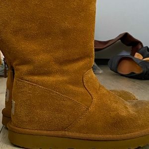 Girls ugg boot …